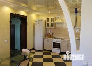Коттедж 225м², 3-этажный, участок 6 сот.  