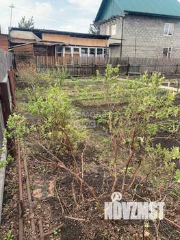 Дом 40м&sup2;, 2-этажный, участок 4 сот.  