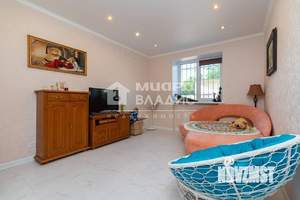 Дом 326м², 3-этажный, участок 12 сот.  