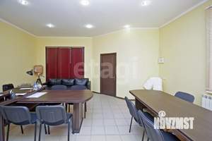 Дом 522м², 3-этажный, участок 6 сот.  