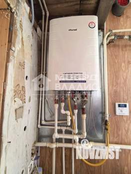 Дом 60м&sup2;, 2-этажный, участок 5 сот.  