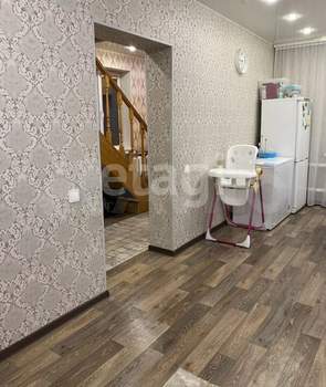 Дом 100м&sup2;, 2-этажный, участок 3 сот.  