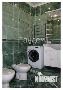 Коттедж 240м², 2-этажный, участок 10 сот.  