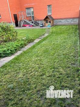 Коттедж 220м², 2-этажный, участок 6 сот.  