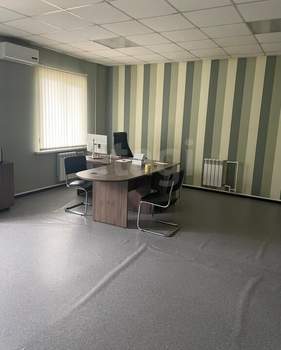 Дом 748м&sup2;, 2-этажный, участок 10 сот.  