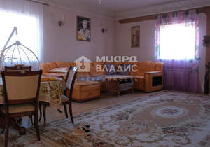 Дом 304м², 2-этажный, участок 8 сот.  