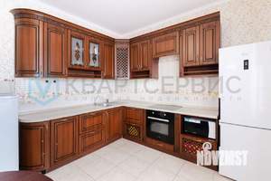 Коттедж 226м², 2-этажный, участок 10 сот.  