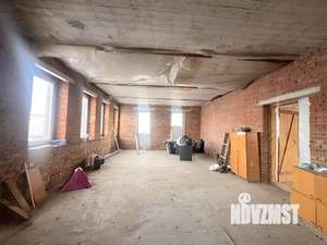 Дом 530м&sup2;, 2-этажный, участок 3 сот.  