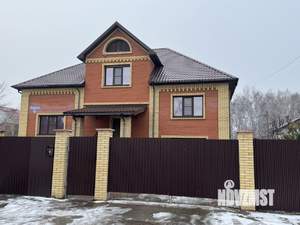 Коттедж 254м&sup2;, 2-этажный, участок 10 сот.  