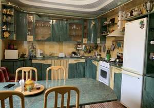 Дом 388м&sup2;, 2-этажный, участок 20 сот.  