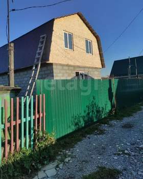 Дом 100м², 2-этажный, участок 5 сот.  