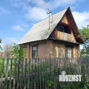 Дом 40м&sup2;, 2-этажный, участок 5 сот.  