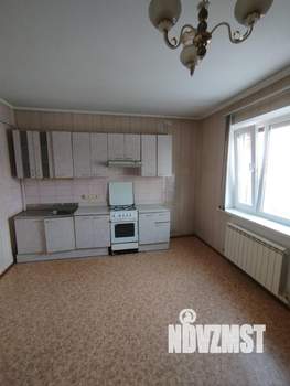 Дом 101м&sup2;, 2-этажный, участок 7 сот.  