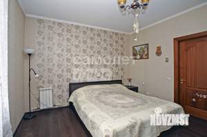 Дом 268м², 2-этажный, участок 15 сот.  