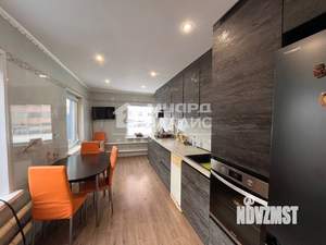 Дом 147м&sup2;, 2-этажный, участок 5 сот.  