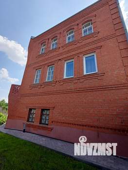 Коттедж 405м², 3-этажный, участок 18 сот.  