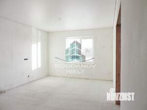 Дом 130м&sup2;, 2-этажный, участок 6 сот.  