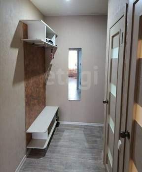 Дом 180м&sup2;, 2-этажный, участок 6 сот.  