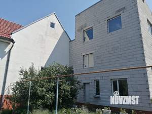 Коттедж 219м&sup2;, 3-этажный, участок 12 сот.  