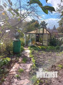 Дом 25м&sup2;, 2-этажный, участок 9 сот.  