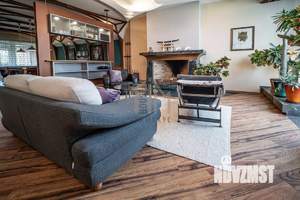 Таунхаус 650м², 3-этажный, участок 250 сот.  