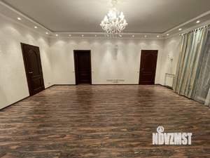 Коттедж 452м², 3-этажный, участок 10 сот.  