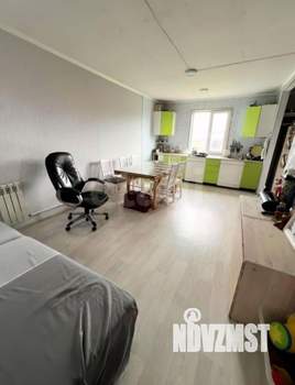 Дом 130м&sup2;, 3-этажный, участок 5 сот.  