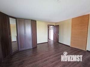 Коттедж 145м², 2-этажный, участок 9 сот.  