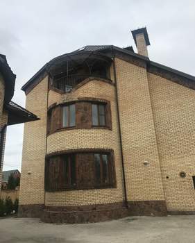 Дом 312м², 3-этажный, участок 10 сот.  