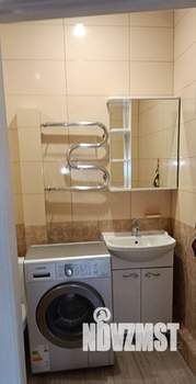 Дом 95м², 2-этажный, участок 4 сот.  
