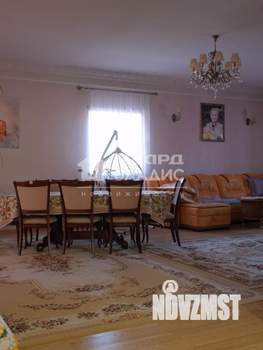 Дом 304м², 2-этажный, участок 8 сот.  