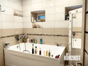 Коттедж 200м², 2-этажный, участок 6 сот.  