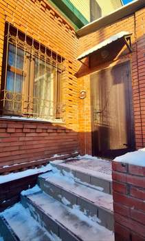 Дом 336м&sup2;, 3-этажный, участок 5 сот.  