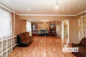 Дом 123м&sup2;, 2-этажный, участок 5 сот.  