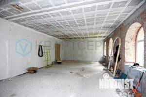 Коттедж 250м&sup2;, 2-этажный, участок 4 сот.  