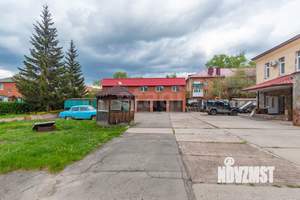 Дом 674м&sup2;, 2-этажный, участок 28 сот.  