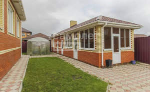 Дом 320м&sup2;, 2-этажный, участок 10 сот.  