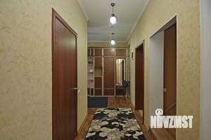 Дом 208м&sup2;, 2-этажный, участок 6 сот.  