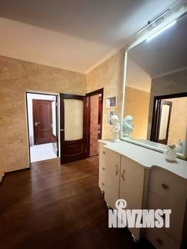 Коттедж 193м&sup2;, 2-этажный, участок 13 сот.  