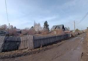 Дом 8м&sup2;, 2-этажный, участок 6 сот.  