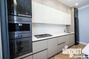 Коттедж 180м², 2-этажный, участок 9 сот.  