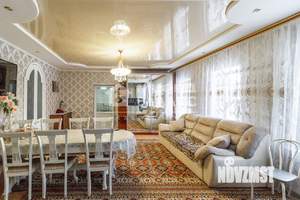 Дом 251м², 2-этажный, участок 4 сот.  