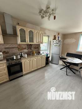 Коттедж 145м², 2-этажный, участок 5 сот.  