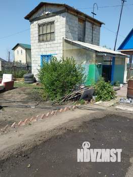 Дом 10м², 2-этажный, участок 5 сот.  