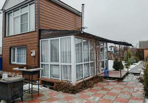 Дом 35м&sup2;, 2-этажный, участок 3 сот.  