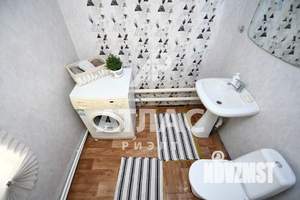 Дом 176м&sup2;, 2-этажный, участок 4 сот.  