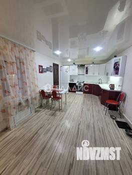 Дом 142м&sup2;, 2-этажный, участок 3 сот.  