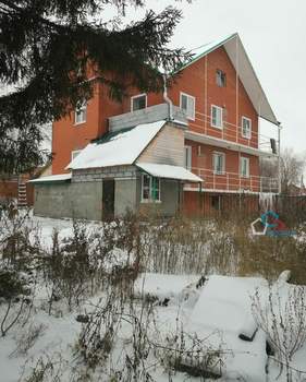 Дом 522м², 3-этажный, участок 7 сот.  