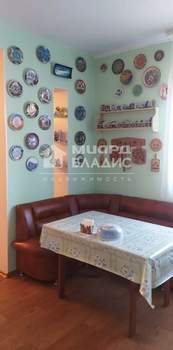 Дом 220м&sup2;, 3-этажный, участок 7 сот.  