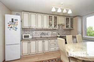 Дом 140м², 2-этажный, участок 6 сот.  